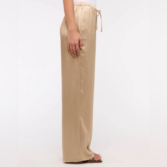 A&F Gold Metallic Pleated Wide Leg Pants L | Holiday Party NYE Outfit - Picture 3 of 13